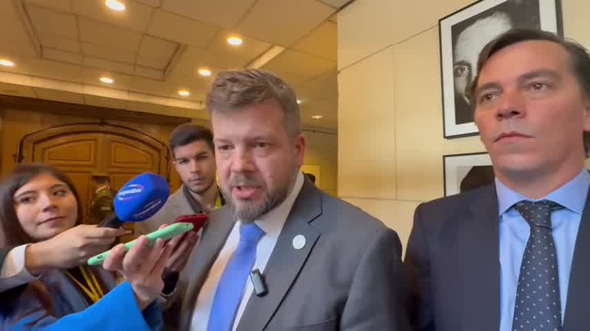 Johannes Kaiser abandona la Cuenta Pública 2025 tras anuncio sobre aborto: “Insulta la inteligencia de los chilenos”